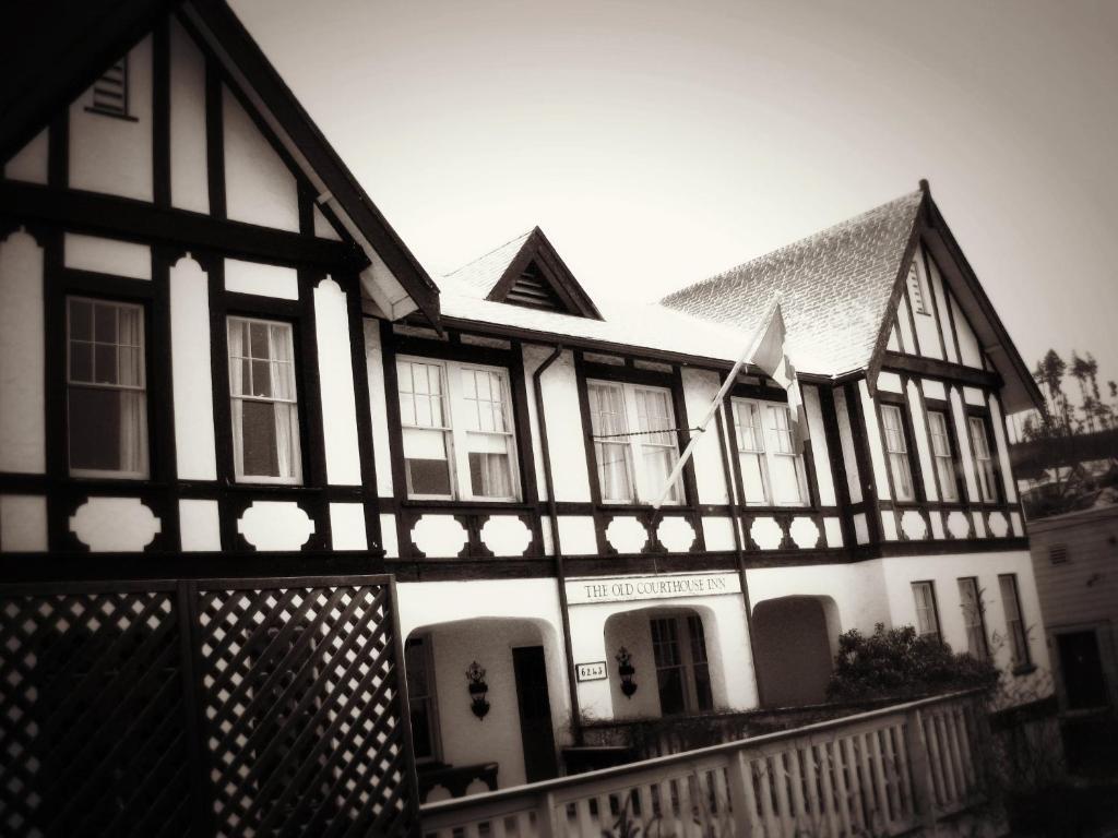 The Old Courthouse Inn Powell River Δωμάτιο φωτογραφία